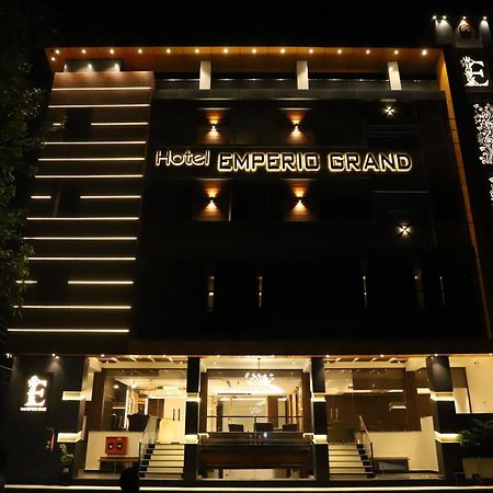 Hotel Emperio Grand Lucknow Ngoại thất bức ảnh