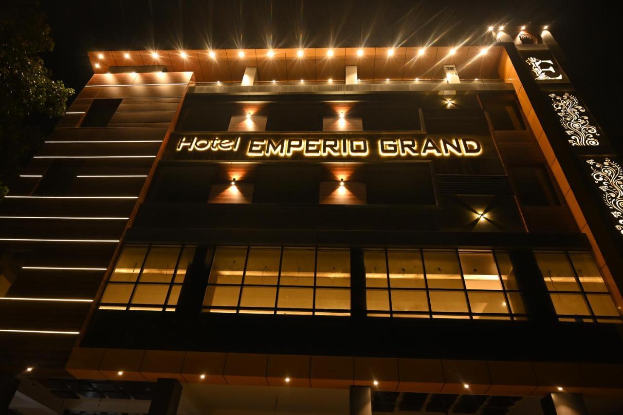 Hotel Emperio Grand Lucknow Ngoại thất bức ảnh